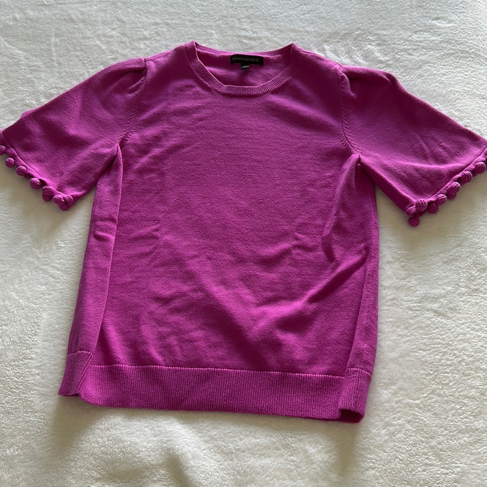 Banana Republic top. Size Small.